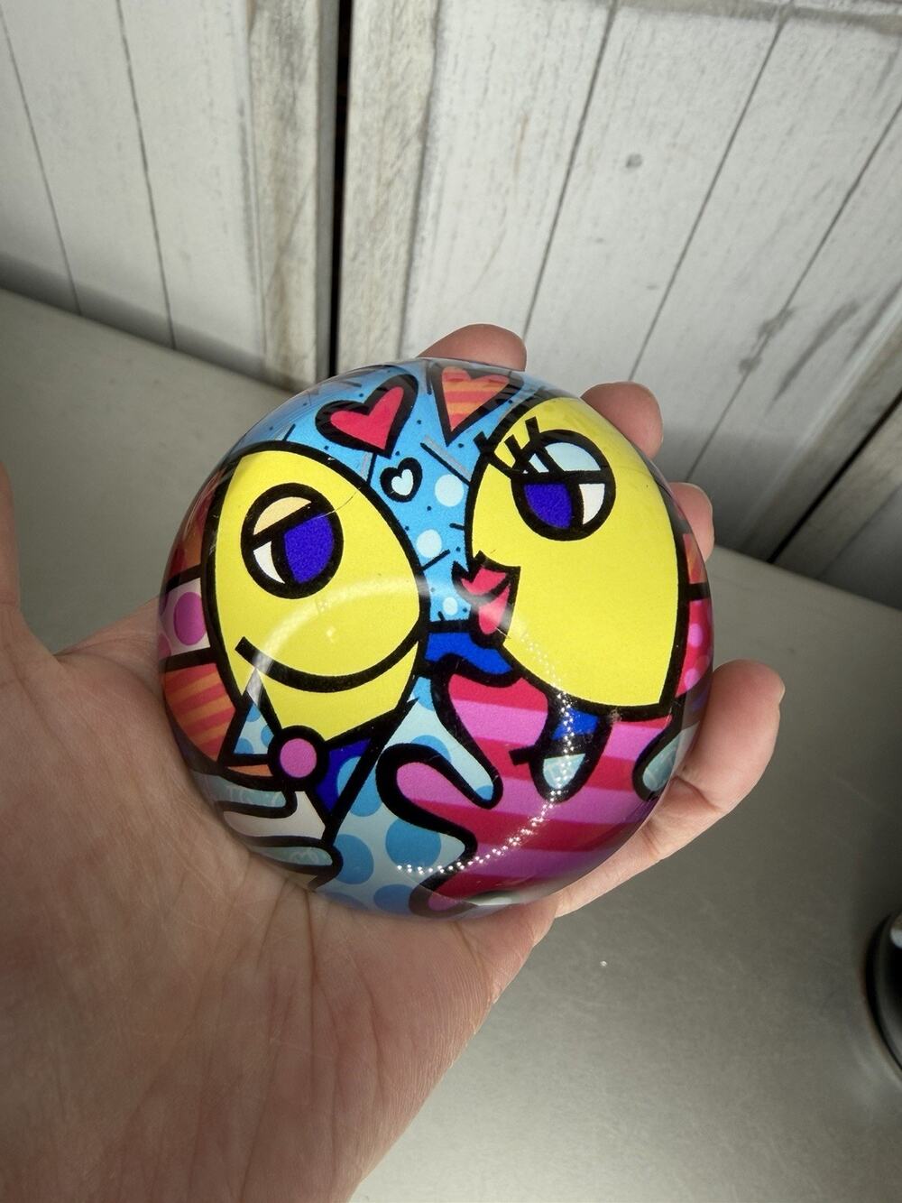 Romero Britto Kissing Fish Colorful Paperweight Multicolour Gift Craft